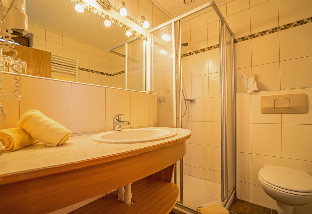 Haus Stampfer Hotel Weissensee Room photo